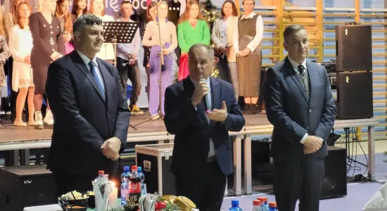 e54cb0df3e19faf8f0e71854b08d70ca