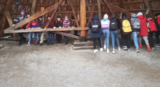 e6fc8860f1ba975cb4510405c750123d