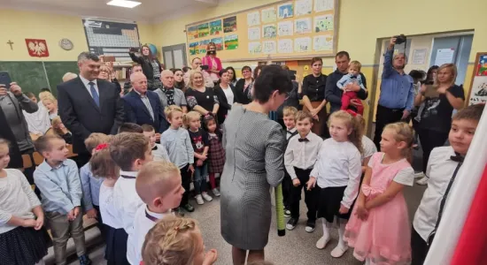 72163748 2621260684601102 8316610359410556928 