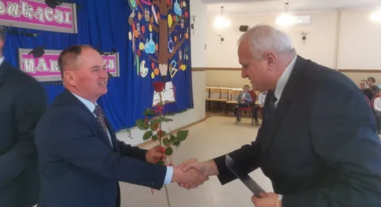 245289992 4459016684195149 5865451819102886757 