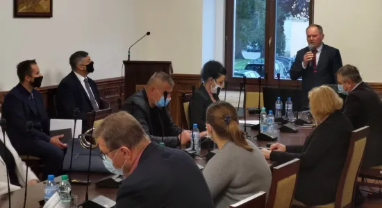 120528444 321544692469759 1880870476833647942 