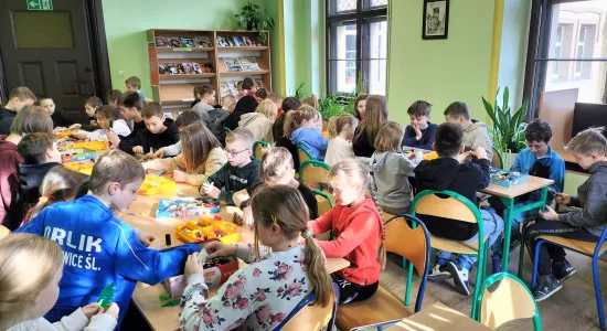 f2a028793e90d10a96a8f2a6d90db24b