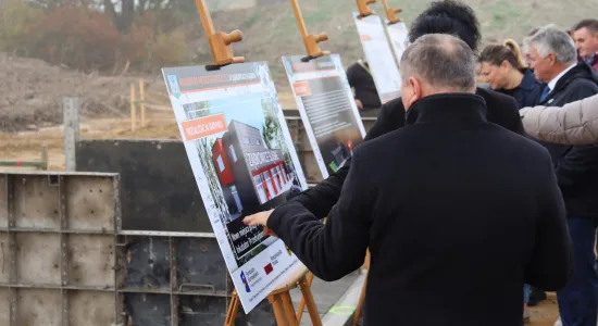 f619413da4a0e84ccb7a54ab7d1e88a5