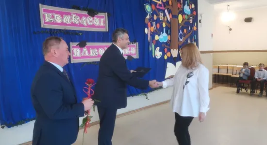 245192255 562170725017547 5461510901992534875 