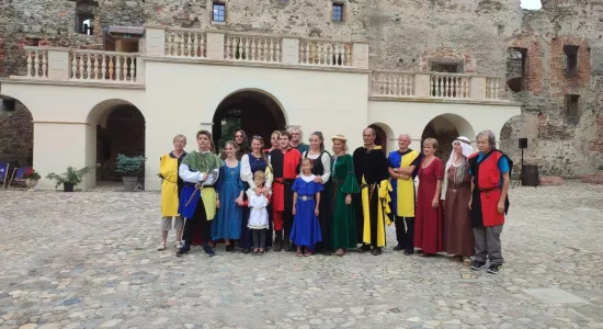 56742582 261562618082778 2926798244019175424 