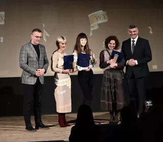 Krzywe Wieże 