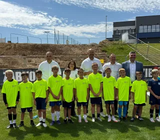 konferencja na Stadionie Miejskim - przekazanie historycznej dotacji na budowę letniego basenu 