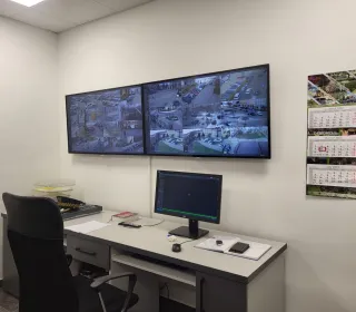 06a93e9026d233e4183ffe86a8e01296