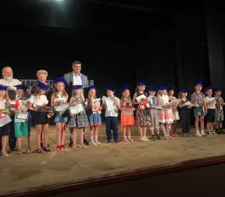 64505368 2047125738929761 8370901971552436224 