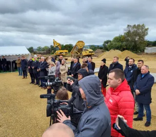 15e921b3d61a0aede90185baba5141bf