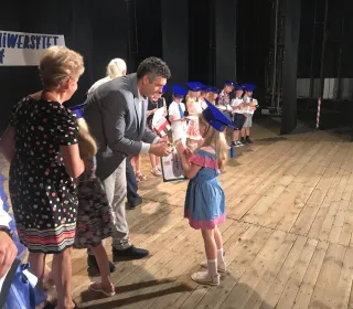 64226987 371807913470851 4800622248253718528 