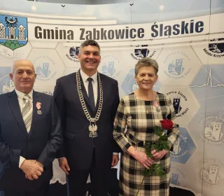 21890d1a3d818e43f31ce90a76aa04ed