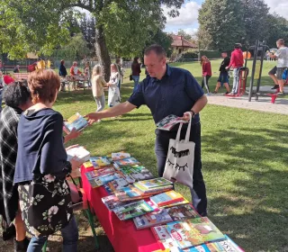 71276140 642330616175360 2828555312414326784 