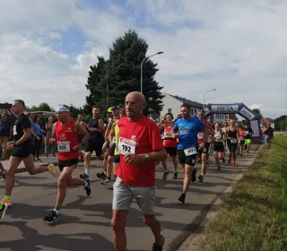 4db0f5d70c1a28d715d17bae1cbe9cf8