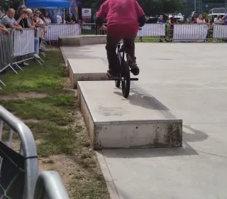 52e1f4049eecd295607044b116df16d9