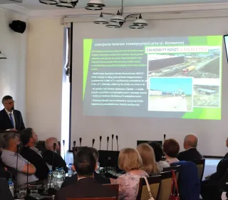 578f6145121e21a39fe256fac3304a19