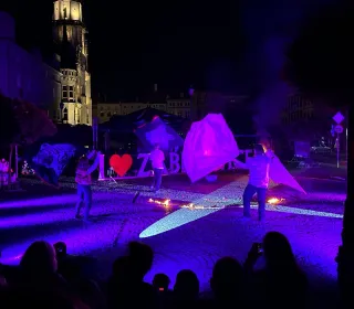 ZĄBKOWICKI RYNEK ROZTAŃCZONY W OGNIU 