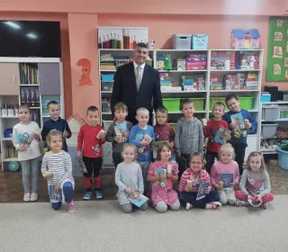 71913267 2617184375008733 2592568428824887296 