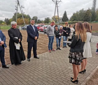 72470025 554547895283763 3697016279694049280 