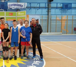 56255370 564822170691651 4232319747674341376 