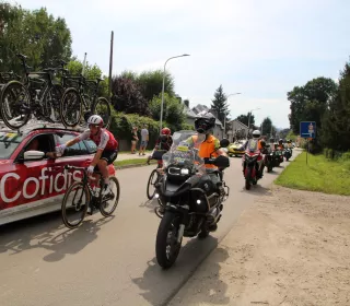 64dfc9f8454e3944bd329af1e9a1db32