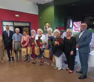 6b8d480fcbed0c4bb349f8cb147bce19