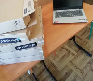 nowe komputery w szkołach podstawowych (5