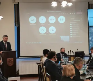 74470b3999095303b3241a9322bf627e