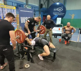 7b419aea745597bd4dcad4d19d423f62