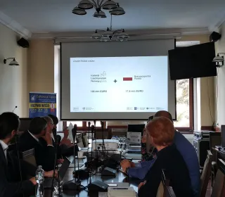 7c0d08a23e8e0ced4f96164dfdacacc8