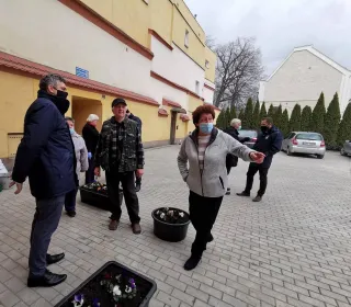 7e18adafdc17db1bf836f579a4aff2a1