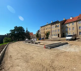 83f92bda77224652d0e377e7c720be51