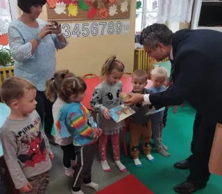 70806758 2605398266187344 4568981777078550528 