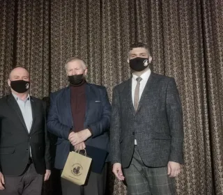 94bc8c81d88404195260de139cceb6f4