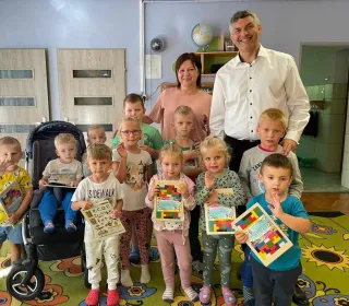 382246370 335390778851393 2065155617931805023 