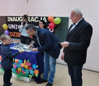 74661759 1670446863092583 8390112728907251712 