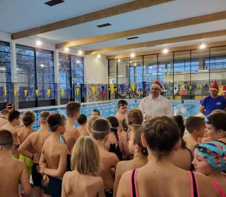 9c725f0a274dd383964b6b50abd79e47