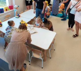 ab0ba24d9355fdbf914cbc3c3e8a14f0