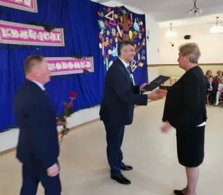 245226176 3107789679545865 38632540888141624 