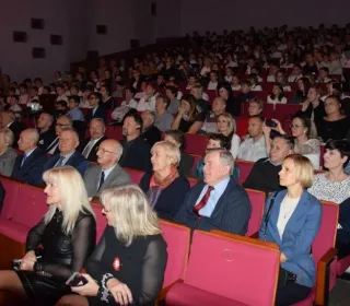 75231756 591171748088896 1877444180628733952 