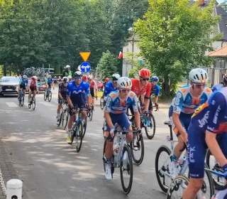 b664afe0af6e66e5bd11f5610fdd4bf3