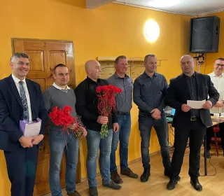 b8308e687a8582496adf6dcfa6b4336f