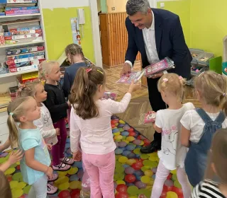 462696200 954754293350619 7905033643367659510 