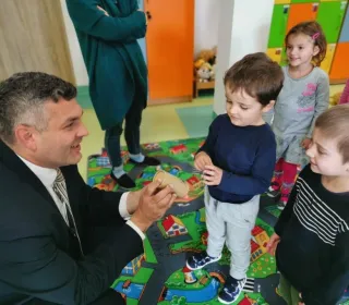 71560616 2617183605008810 5631467153220698112 