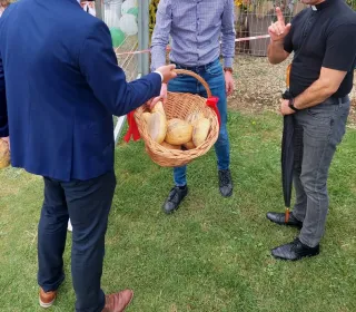 bb84f656acf7ca51db8ad396a7dad5d0