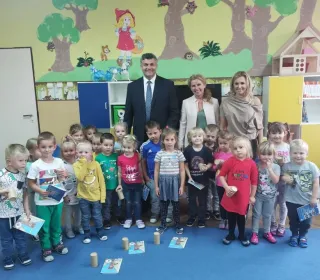 71222828 2617184845008686 6699936677231591424 