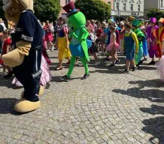 348377587 266079622476643 4459374895838470486 