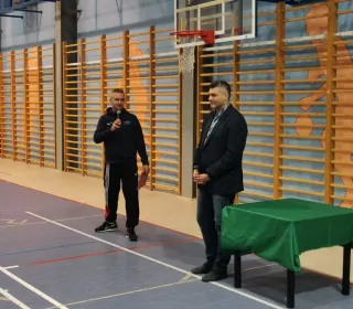 75392812 2976463702579107 1061121015356063744 