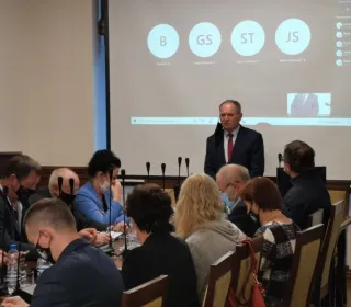 243052680 581177849591960 8172677871392719235 