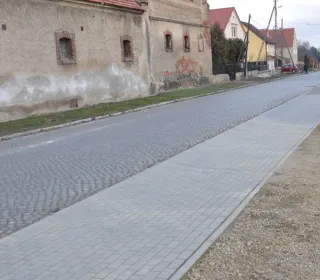 chodnik w Braszowicac